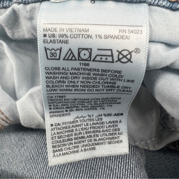 Old Navy Distressed Boyfriend Mid Rise Jeans Size 8 Women’s - Picture 5 of 6